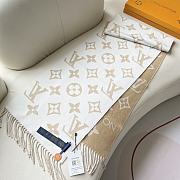 Louis Vuitton's hottest brown and white scarf - 5