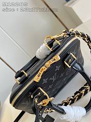 LV Alma BB handbag M12289 Black 17.5 x 11.5 cm - 3