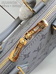 LV Alma BB handbag M12289 Grey 17.5 x 11.5 cm - 4