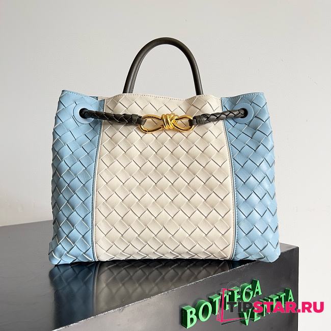 Bottega Veneta's new Andiamo woven handbag 32*24*12CM - 1