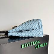 Bottega Veneta's new Andiamo woven handbag 32*24*12CM - 2