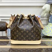 LV M40818 NOE BB HANDLE BAG 27*27*21cm - 6