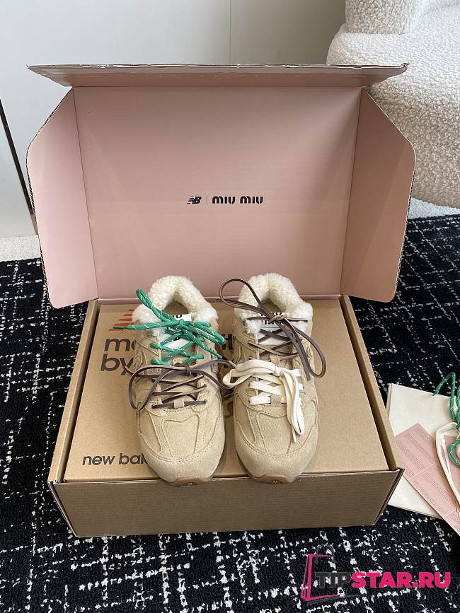 Miu Miu New Balance Joint Catwalk Wool German Training Shoes  - 1