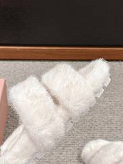 Miu 2102424 autumn and winter new wool white slippers - 2