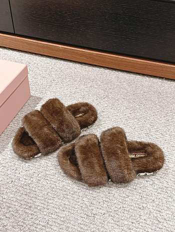 Miu 2102424 autumn and winter new wool brown slippers