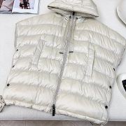 Maxmara hooded cape-style down white vest - 2