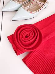 Van Red Rose Sleeve Knitted Pullover Sweater - 4