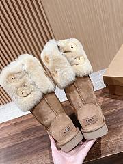 UGG middle-buckle brown boots  - 4