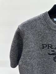 Prada logo jacquard versatile knitted round neck short-sleeved  - 3