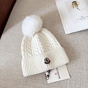 Moncler wool knitted warm knitted white hat - 1