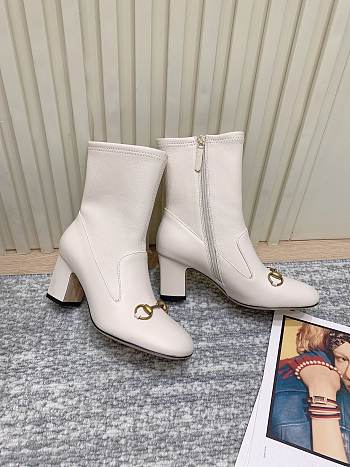  GG horsebit ankle white boots