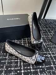 Chanel 24ss classic bow round head ballet black and white shoes  - 1