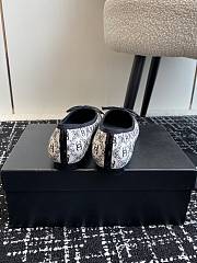 Chanel 24ss classic bow round head ballet black and white shoes  - 3