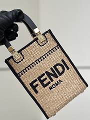 Fendi Look Mini Square Black Bag 13.5x5.5x18cm - 3