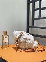 Loewe Cracks the Girls' Hearts Bunny Bag 17*12*9cm - 1