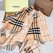 Burberry cashmere cape milk apricot scaft - 6