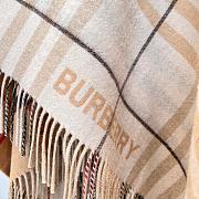 Burberry cashmere cape milk apricot scaft - 5