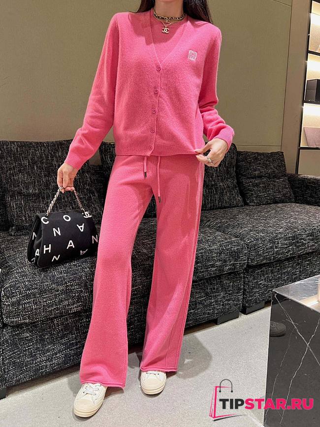 Set simple knitted sweater + high waist trousers two-piece pink suit - 1