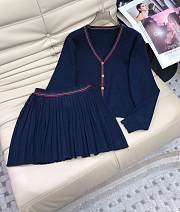 Set dark blue V-neck knitted wool cardigan + age-reducing pleated skirt  - 1