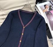 Set dark blue V-neck knitted wool cardigan + age-reducing pleated skirt  - 2