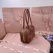 Miu Miu spliced ​​bowling ball brown bag 28X12X9cm - 3