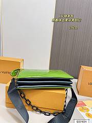 LV new cousin green bag 26x22cm - 3