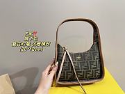 Fendi Retro Underarm Bag 20X12CM - 3