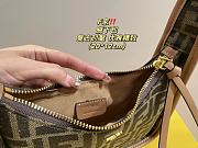 Fendi Retro Underarm Bag 20X12CM - 2