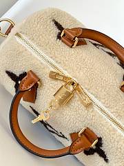 LV M23468 White Lambskin Speedy Bandoulière 25 Handbag 25x 19x 15cm   - 4