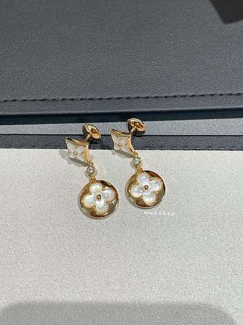 LV double flower ear clap 