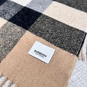 Burberry Double-sided Plaid TB Camel Check scarf 200x36cm  - 2