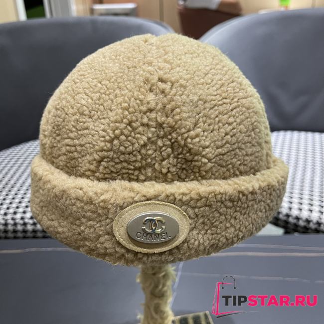 Chanel Korean thick leather lamb wool landlord beige hat - 1