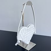 BV Qixi Solstice Heart-shaped Handbag White 22x18x2CM - 2