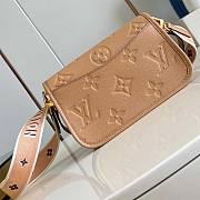 Louis Vuitton Diane Grained and embossed cowhide Arizona color - 4