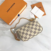 Louis Vuitton Mini Pochette Damier  - 5