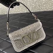 Valentino VLogo Signature small Locò crystal-embellished shoulder bag silver - 4