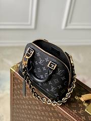 Louis Vuitton Alma BB M12289  - 4