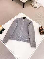 Louis Vuitton 24 Winter Grey Vertical Button Wool Jacket and Skirt Set - 3