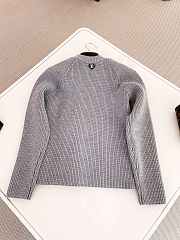 Louis Vuitton 24 Winter Grey Vertical Button Wool Jacket and Skirt Set - 4