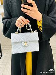 Chanel Mini Flap Bag With Top handle In blue - 3