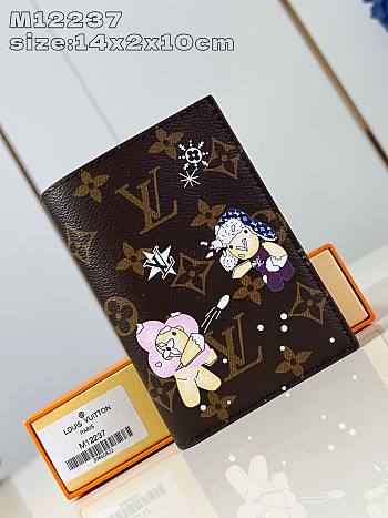 Louis Vuitton Passport Cover Exclusive Prelaunch M12237