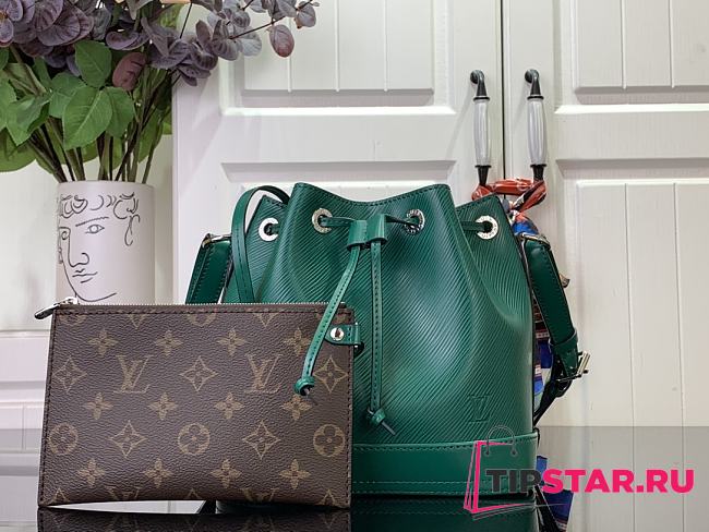 Louis Vuitton Noah BB Epi grained calf leather green - 1