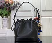 Louis Vuitton Noah BB Epi grained calf leather black - 2