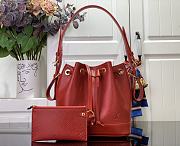 Louis Vuitton Noah BB Epi grained calf leather red - 1