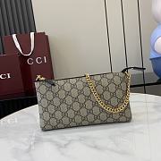 Gucci GG Signature Chain Wallet Bkack Inside - 1