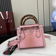 Gucci Diana mini tote bag in pink - 1