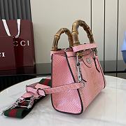 Gucci Diana mini tote bag in pink - 5