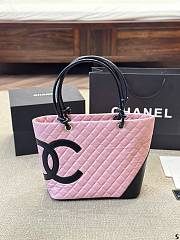 Chanel Cambon Line Shoulder Bag Caviar Skin Pink 30 cm - 1