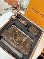 Louis Vuitton Onthego and Wallet Collection - 2