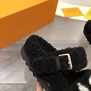 Louis Vuitton Fur Flat Sandals In Black White Pattern - 5